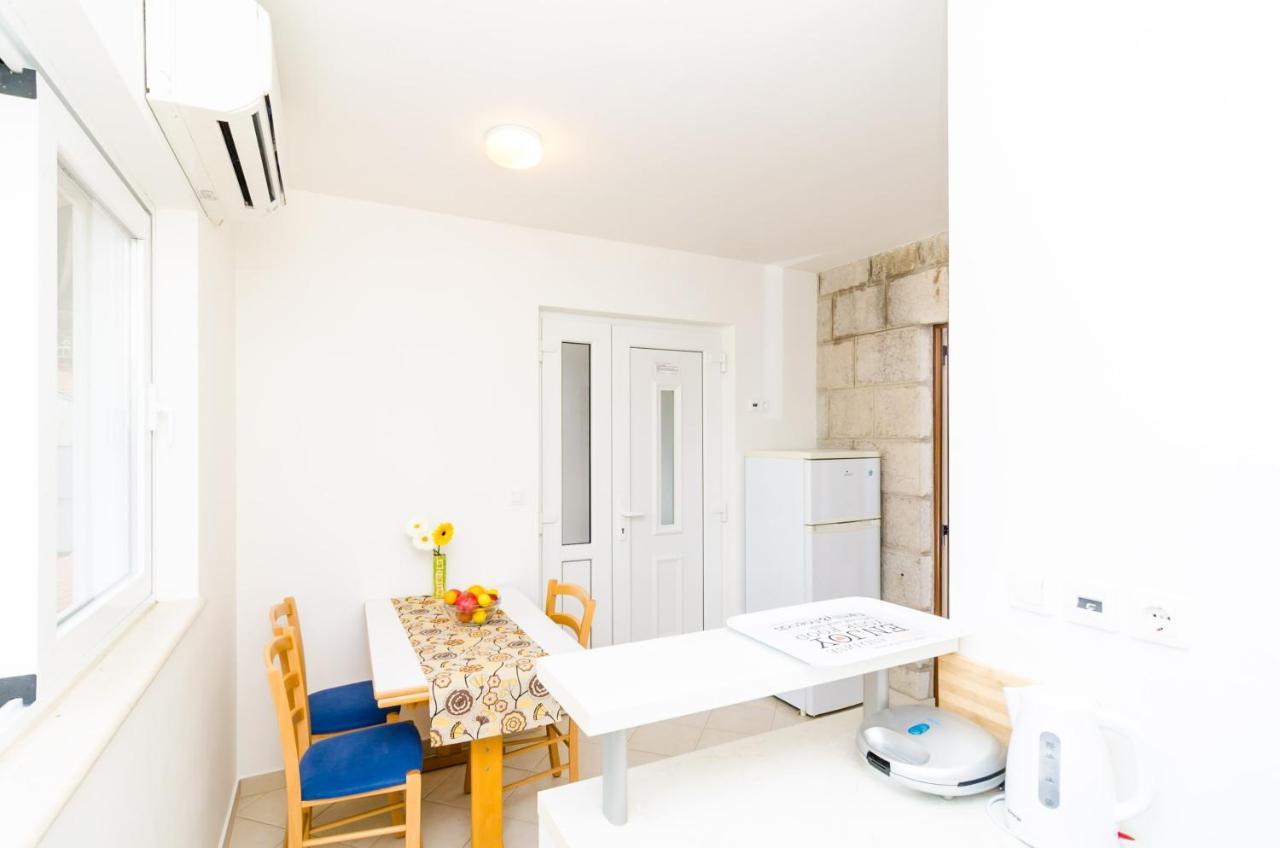 Apartments Nikola ดูบรอฟนิก ภายนอก รูปภาพ